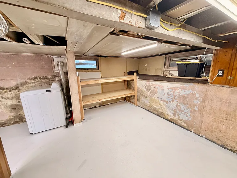 2419 W Regan Ave — Photo 35