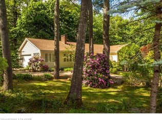 15 Beacon Ave, Camden, ME 04843