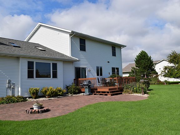 2nd image of 5925 Sherwood Dr