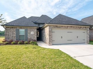 1930 Valdemar Pl, Bossier City, LA 71112