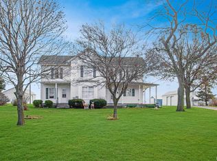 9255 State Route 40, Wyoming, IL 61491