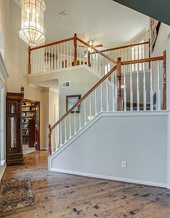 2nd image of 1820 Winding Creek Blvd