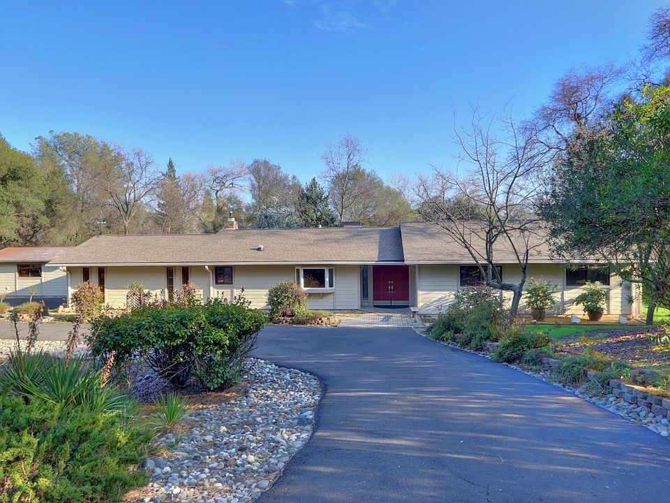 1st image of 2929 Twelve Oaks Dr