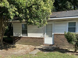 4940 Robin St, Fayetteville, NC 28304