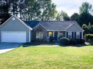 3840 Michaels Creek Way, Loganville, GA
