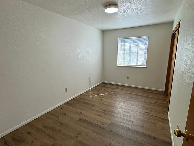 5429 Glenridge Way — Photo 20