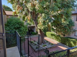 1118 S Fairfax Ave #16, Los Angeles, CA 90019
