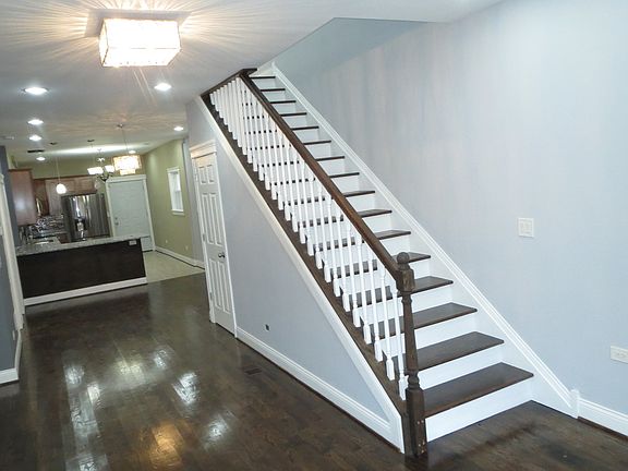 3rd image of 2827 S 49th Ave