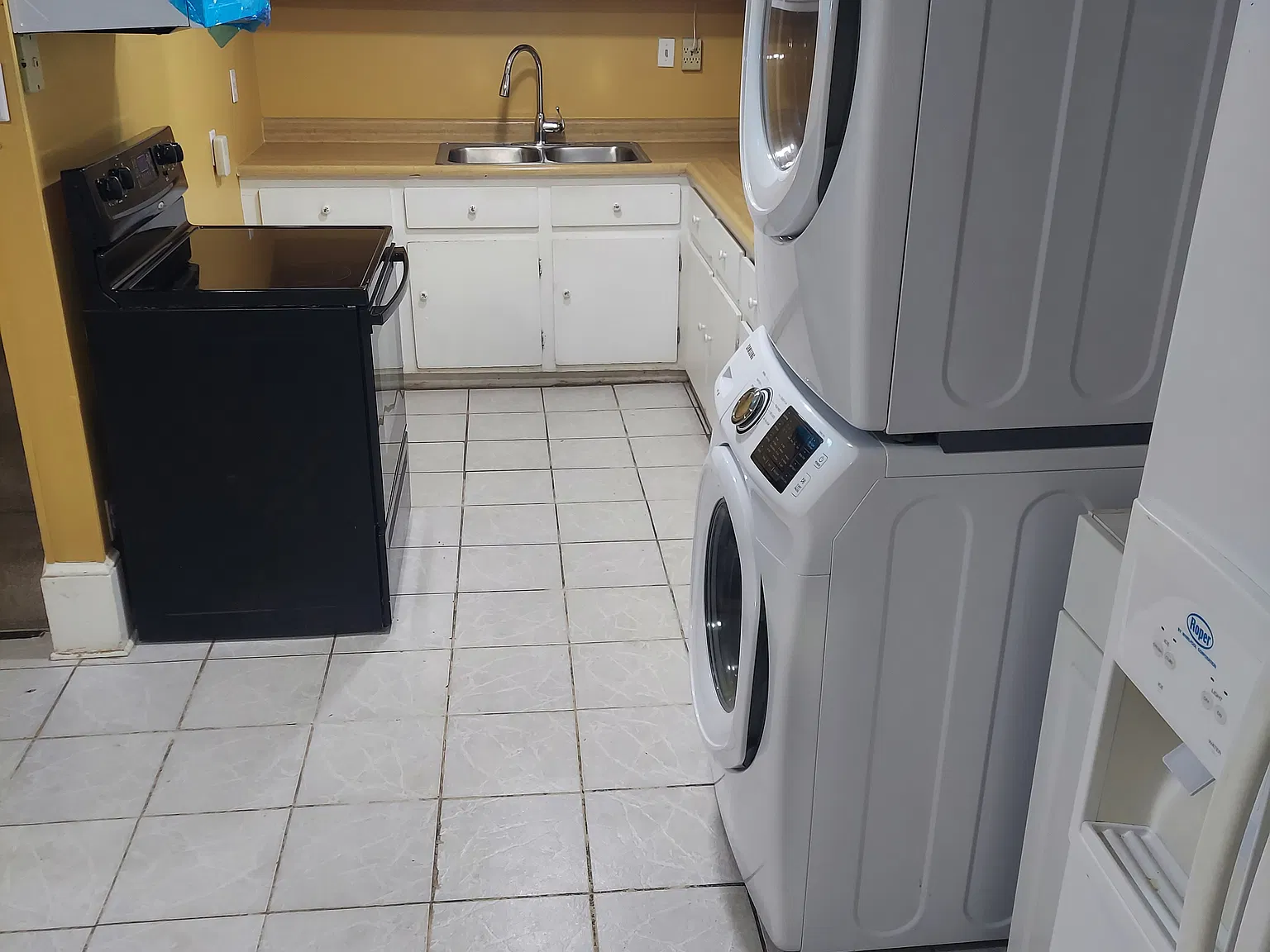 7703 Huron Dr — Photo 3