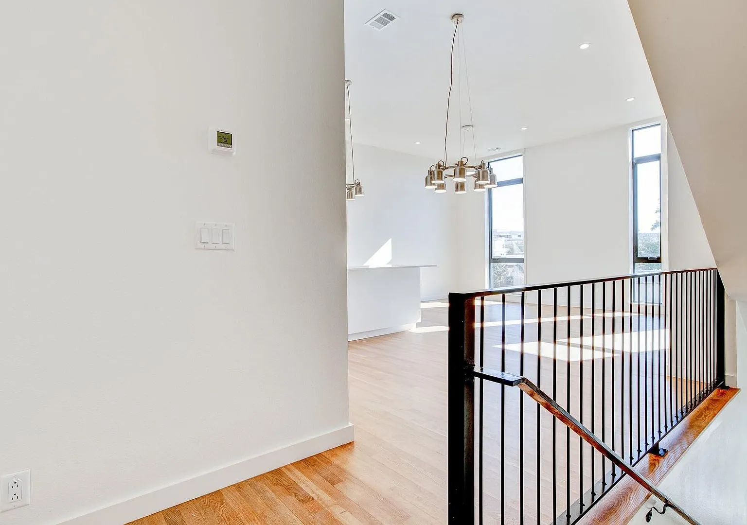Luxury Townhome! — Photo 4