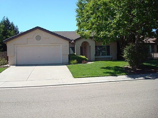 1st image of 320 Brians Ct