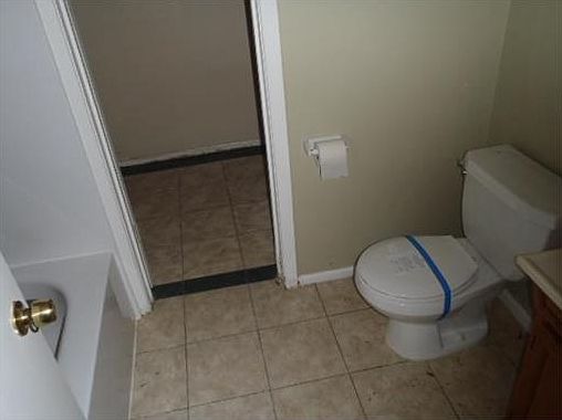 4th image of 144 Maderia Dr
