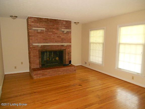 2nd image of 300 Caroldale Ln