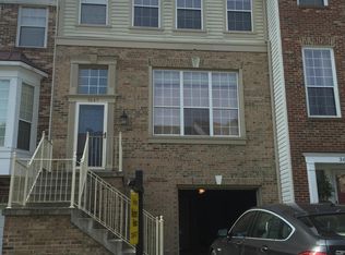 3667 Bracknell Dr, Woodbridge, VA 22192