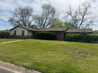 5321 Michael Cir, Lincoln, NE 68524