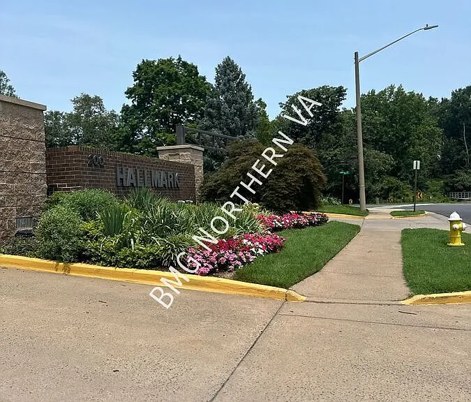 200 N Pickett St #1203 — Photo 8