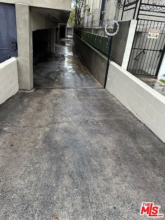 Studio, 1.0 bath, 500 sqft, $1,650 — Photo 4