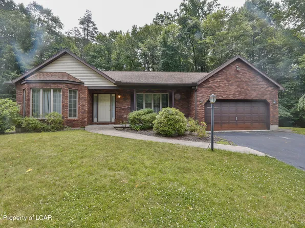 234 Sutherland Dr, Mountain Top, PA 18707