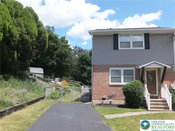 3360 S 2nd St, Whitehall, PA 18052