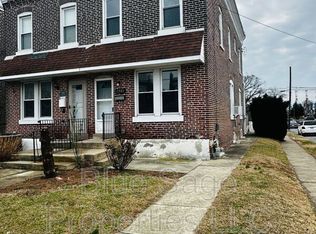 1301 E 9th St, Crum Lynne, PA 19022