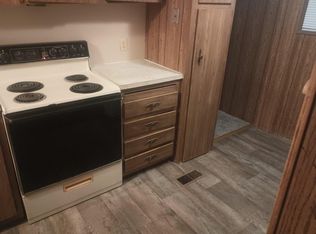 6412 96th St E TRAILER 31, Puyallup, WA 98371