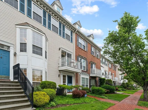 4 Persimmon Court image 24 of 40