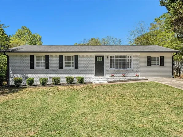 2804 Carolyn Dr SE, Smyrna, GA 30080