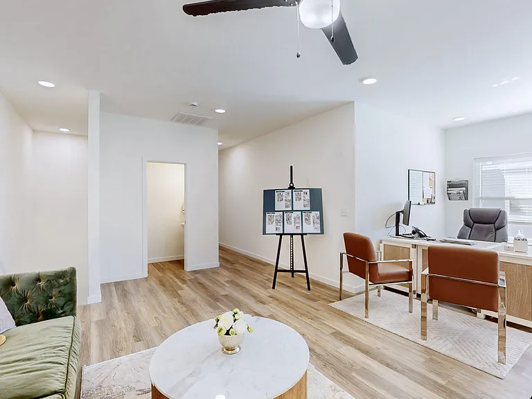 Bull Run Townhomes — Photo 32