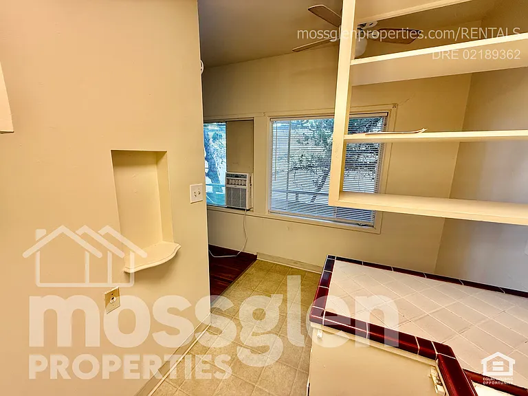 2715 O St #8 — Photo 7