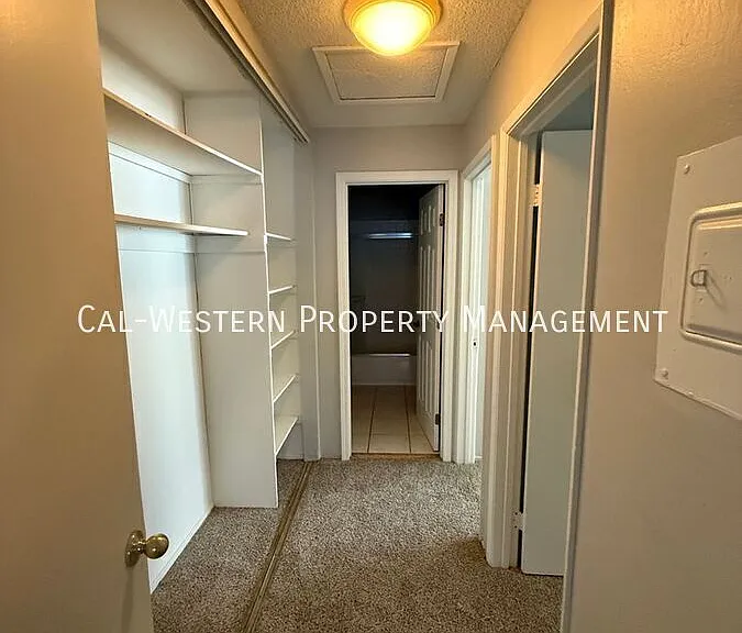 684 Richmond Ave — Photo 7