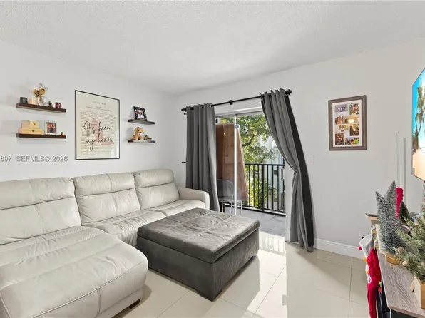 7501 NW 16th St APT 3303, Fort Lauderdale, FL 33313