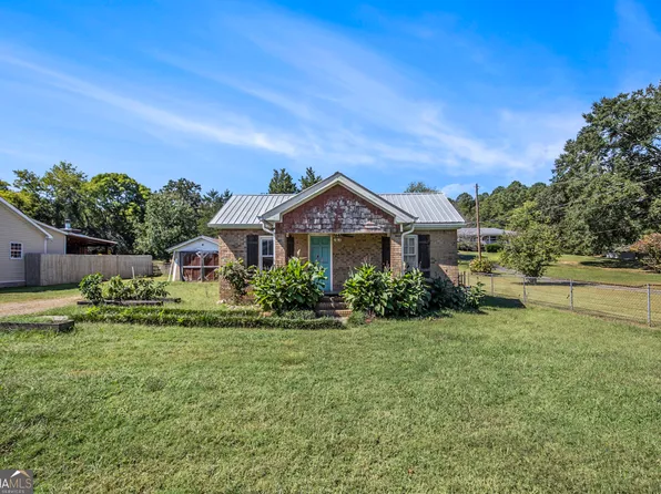 94 Church St, Taylorsville, GA 30178