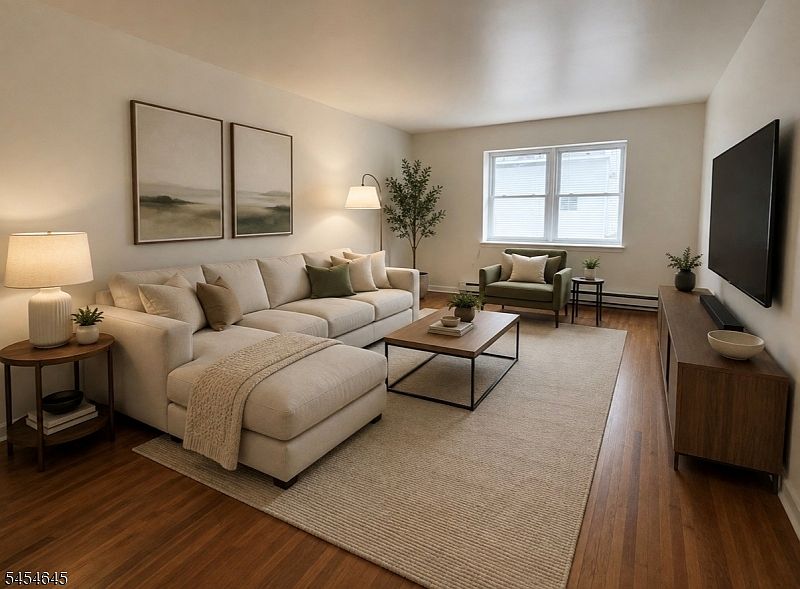 1st image of 118 Main St #2