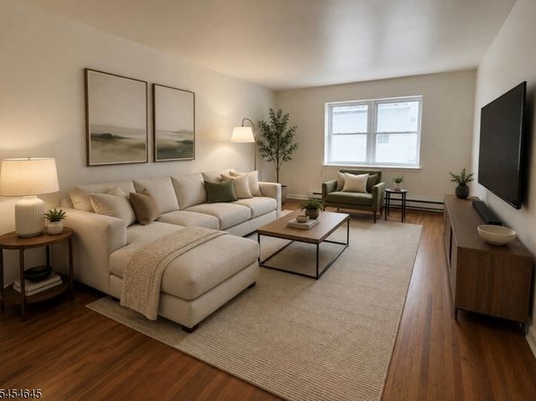 118 Main St #2