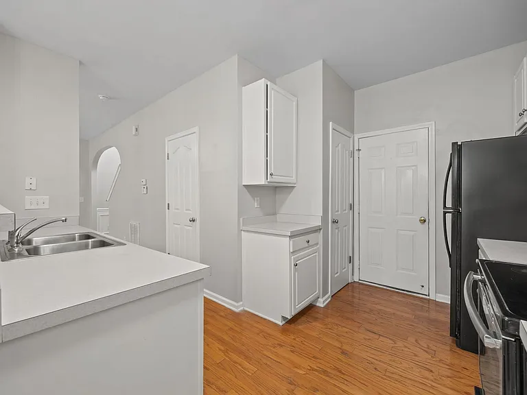 409 Burrell Rd — Photo 14
