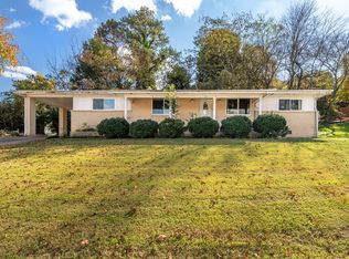124 Callan Dr #A, Rossville, GA 30741