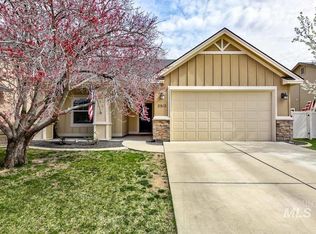 2512 N Tweedbrook Ave, Meridian, ID 83646