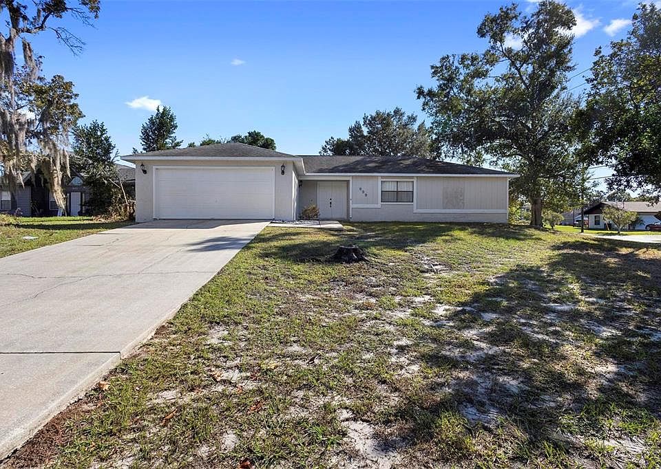 1st image of 899 Treadway Dr