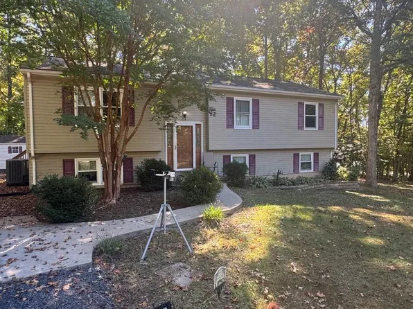 13593 Silver Hill Rd, Sumerduck, VA 22742