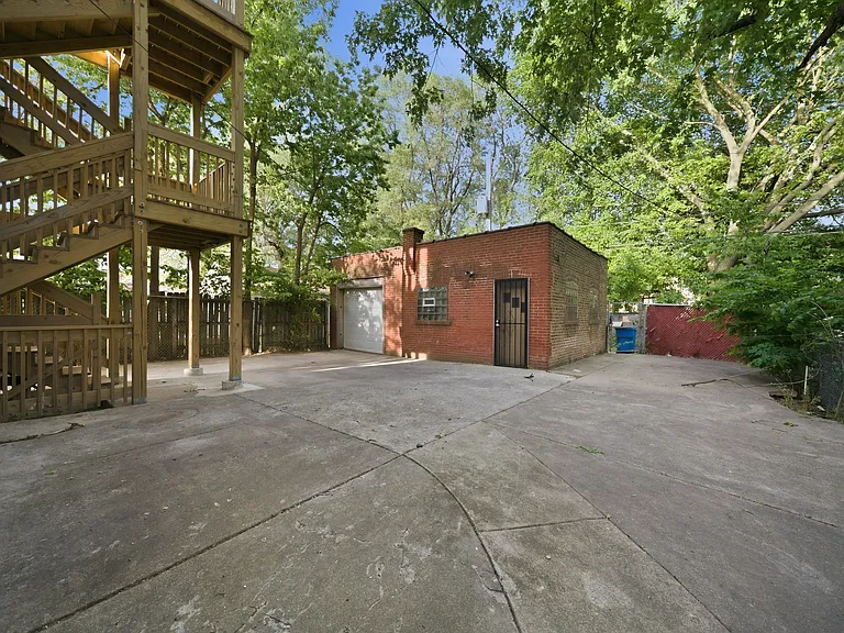 7435 S Euclid Ave #1 — Photo 30