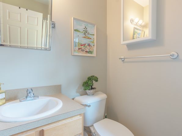 98 W Center St #2