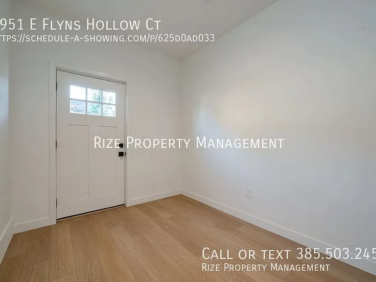 1951 E Flyns Hollow Ct — Photo 15
