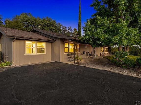 2nd image of 25443 Mesa Grande Rd
