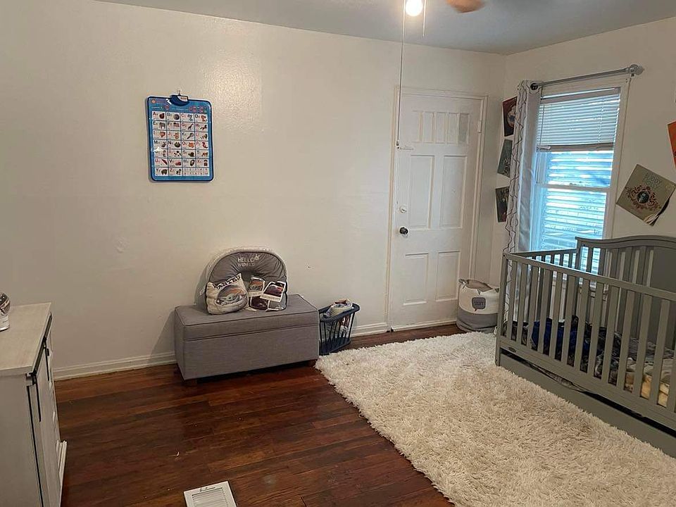 1st image of 2861 S Staples St #2861