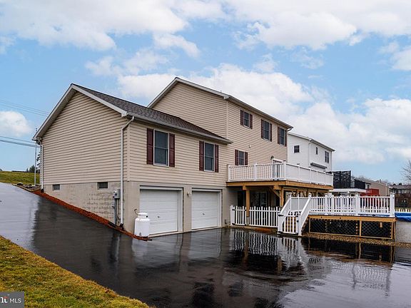 5th image of 1650 Rosedale Ave