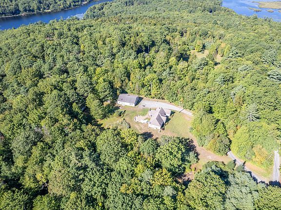 2nd image of 36 Mountain View Lane