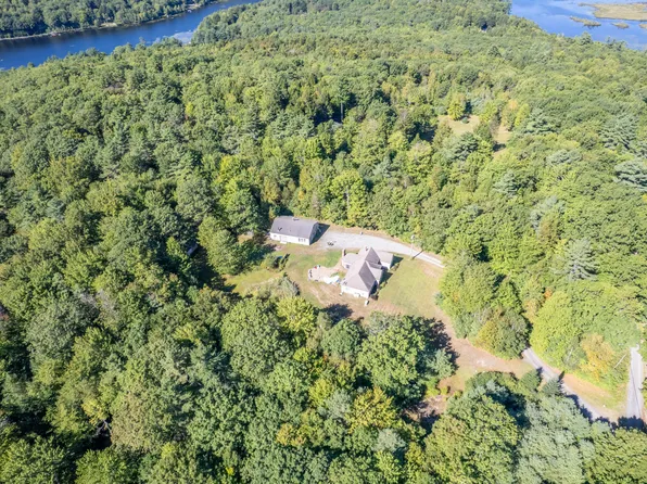 36 Mountain View Lane, Readfield, ME 04355