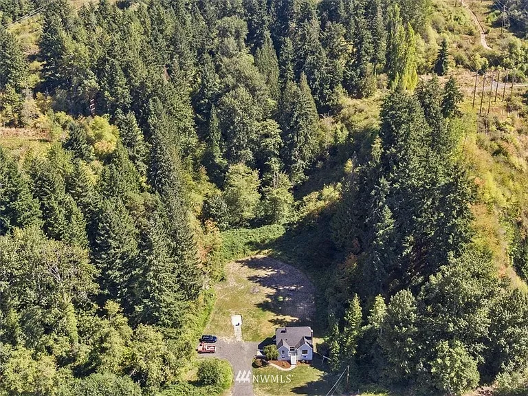 1921 E Valley Hwy — Photo 25