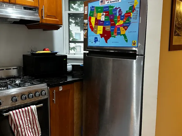 538 East 89th Street image 4 of 7