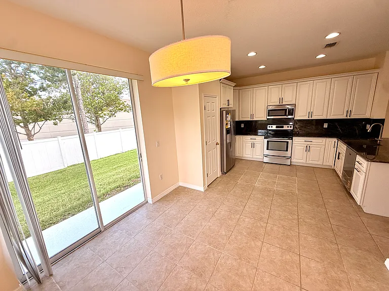 11652 Declaration Dr — Photo 28